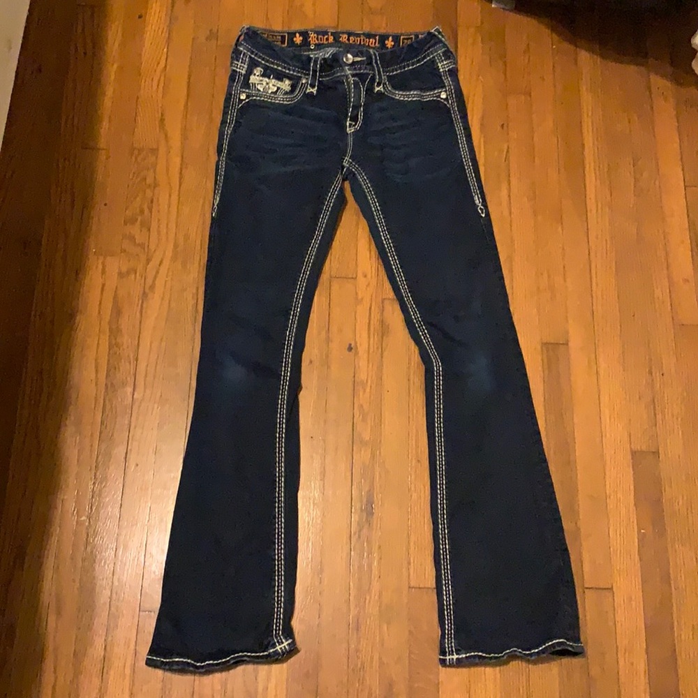 Women’s jeans rock revival
